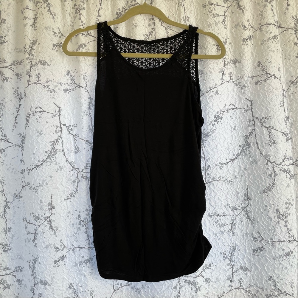 Old Navy Maternity Tank ***FREE with $30 Bundle!!***